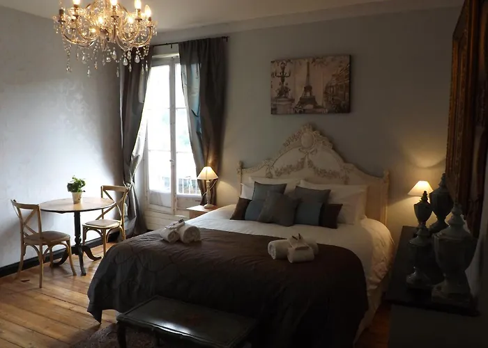 Maison Porte Del Marty فندق مبيت وإفطار 3*